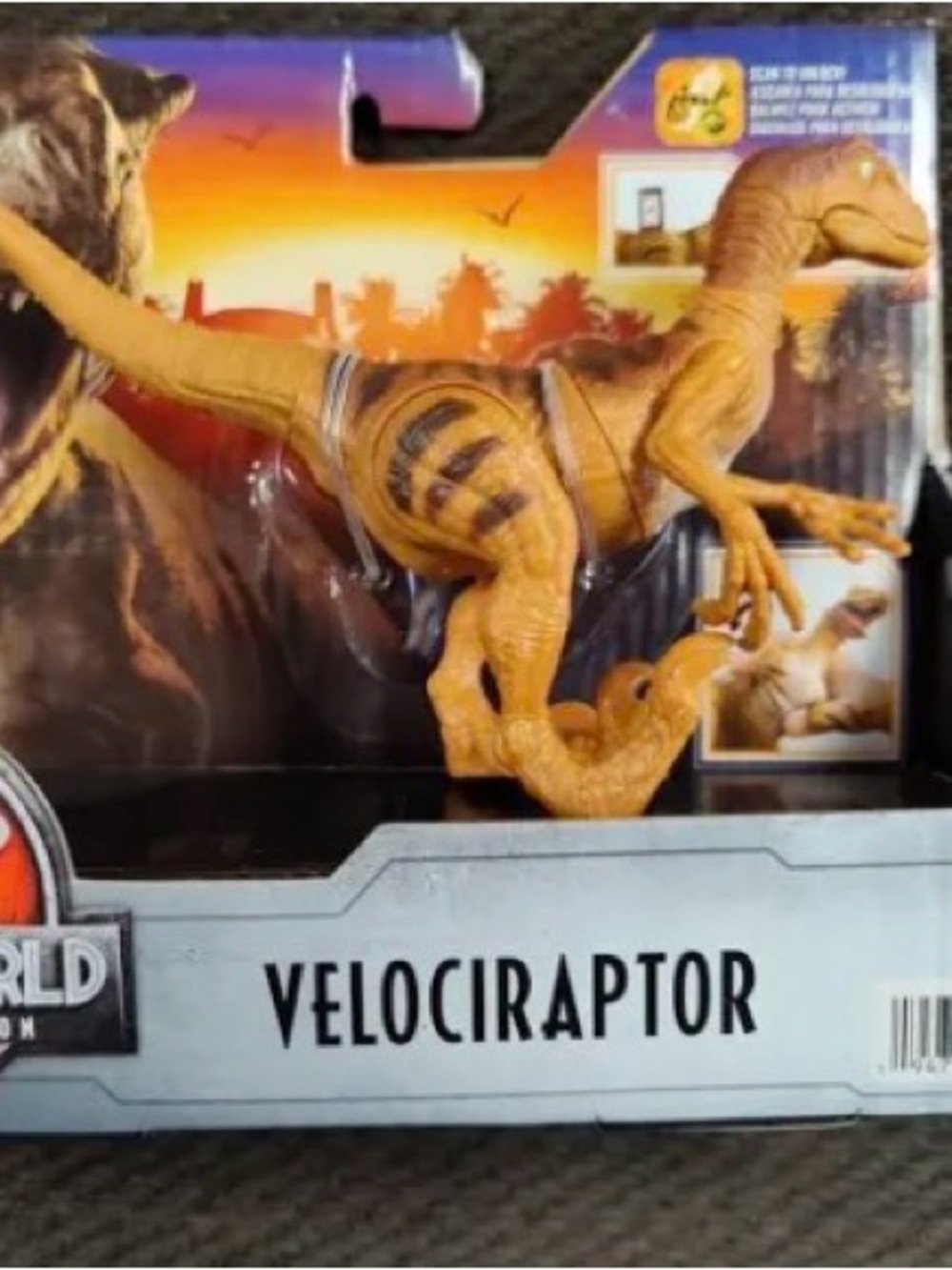 Jurassic Park Hasbro Velociraptor Figure -